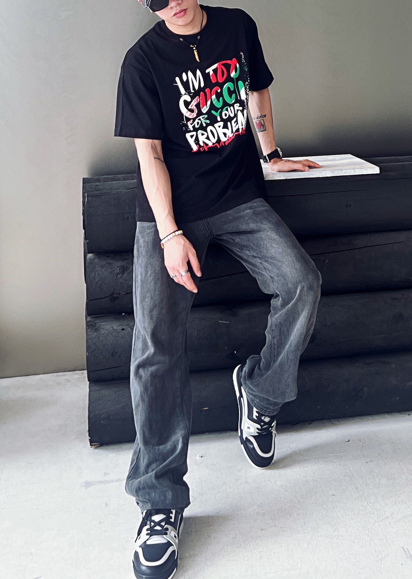 T-shirt Gucci 'Je suis trop Gucci pour tes problèmes' - Noir