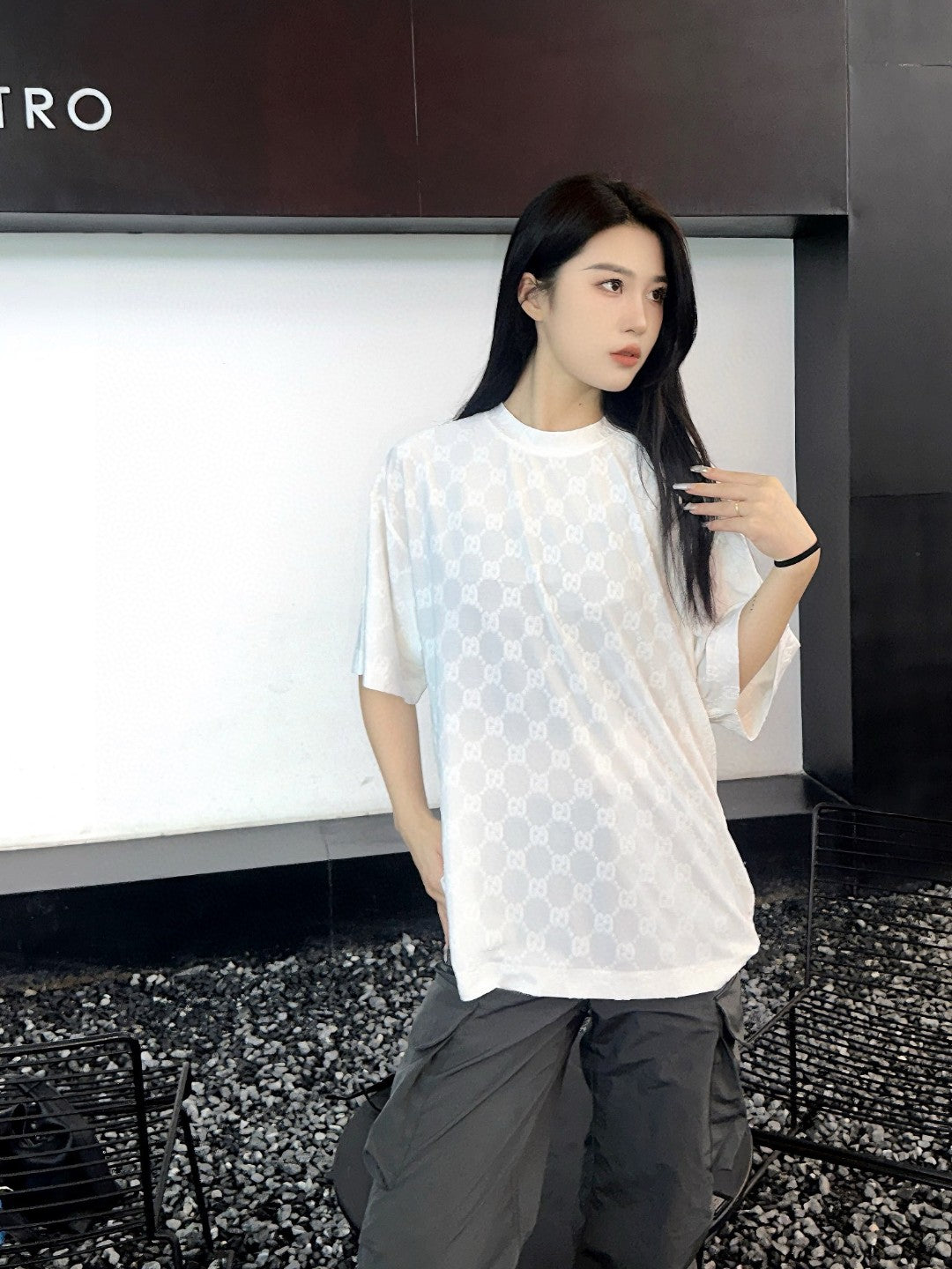 Camiseta Gucci con estampado GG (blanca)