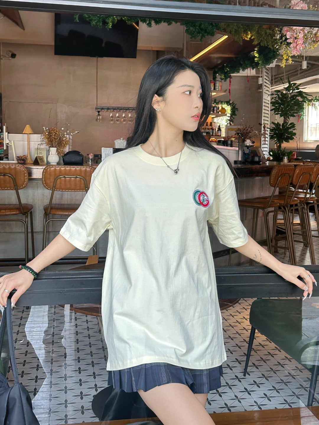 T-shirt Gucci en coton avec logo GG crème