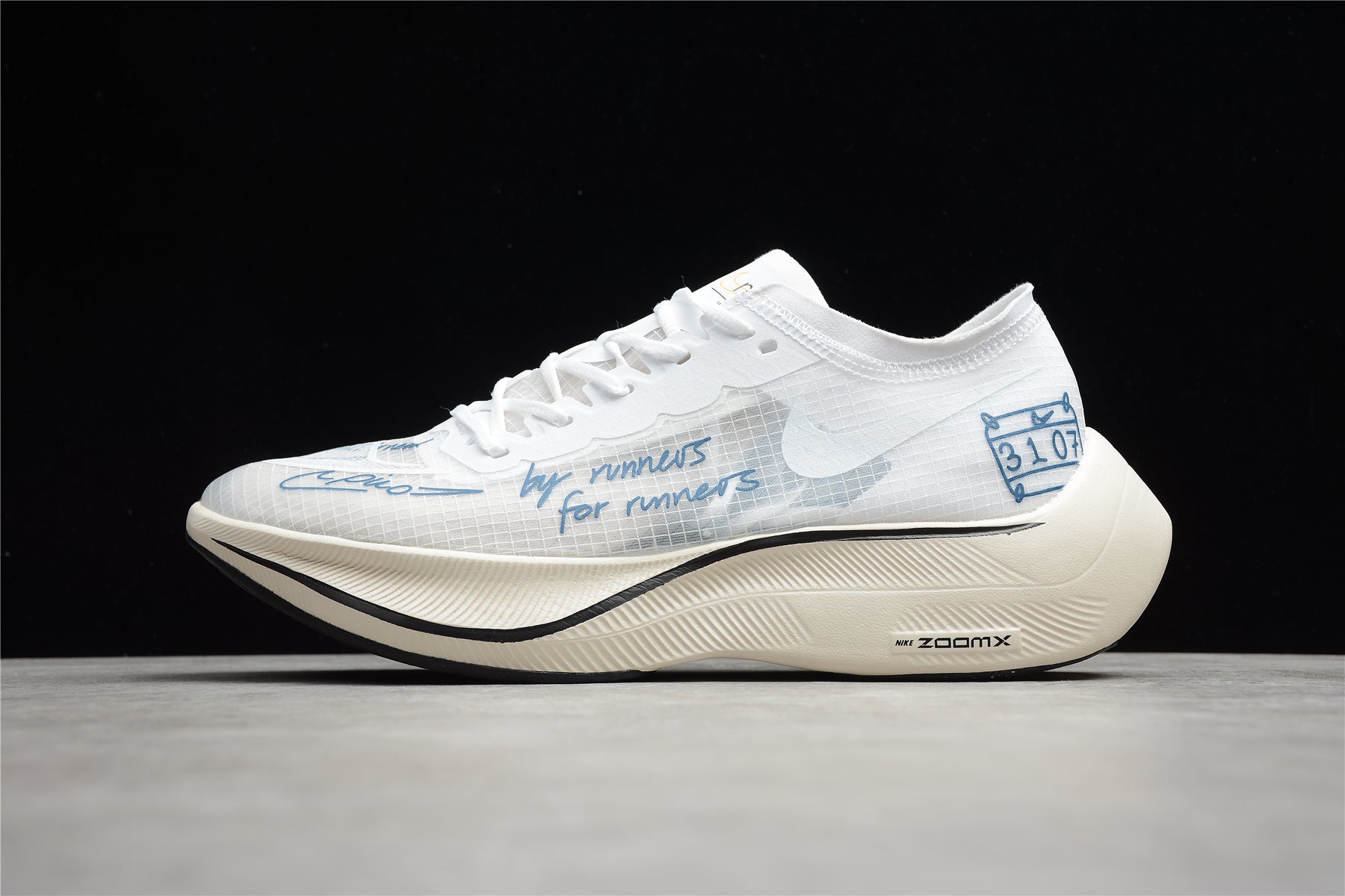 Zoom - Vaporfly Ne - T% 2 And Blue - White Unisex Streetwear Limited Edition - ### Nike ZoomX Vaporfly NEXT% 2 The Nike ZoomX Vaporfly NEXT% 2 is a high-performance