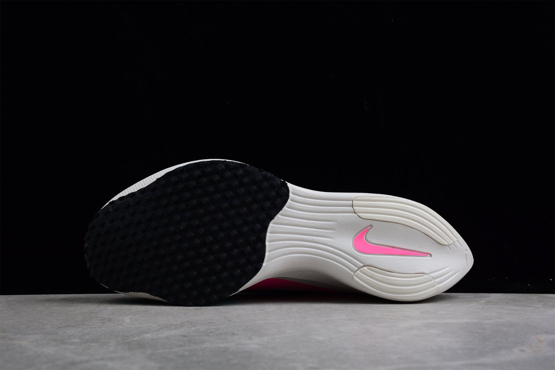 Zoom - Vaporfly Ne - T% 2 White,pink And Turquoise Unisex Streetwear Limited Edition - ### Nike ZoomX Vaporfly NEXT% 2 C White/Pink Elevate your running experience with the Nike