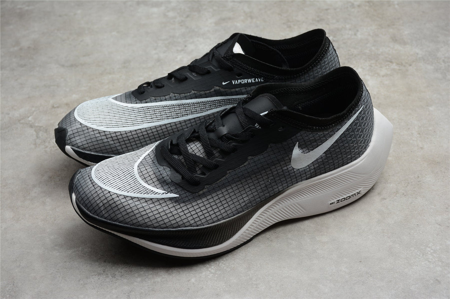 Zoom - Vaporfly Ne - T% 2 And White - Black Unisex Streetwear Limited Edition - ### Nike ZoomX Vaporfly NEXT% 2 The Nike ZoomX Vaporfly NEXT% 2 is designed for