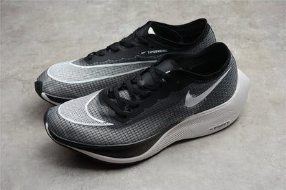 Zoom - Vaporfly Ne - T% 2 And White - Black Unisex Streetwear Limited Edition - ### Nike ZoomX Vaporfly NEXT% 2 The Nike ZoomX Vaporfly NEXT% 2 is designed for