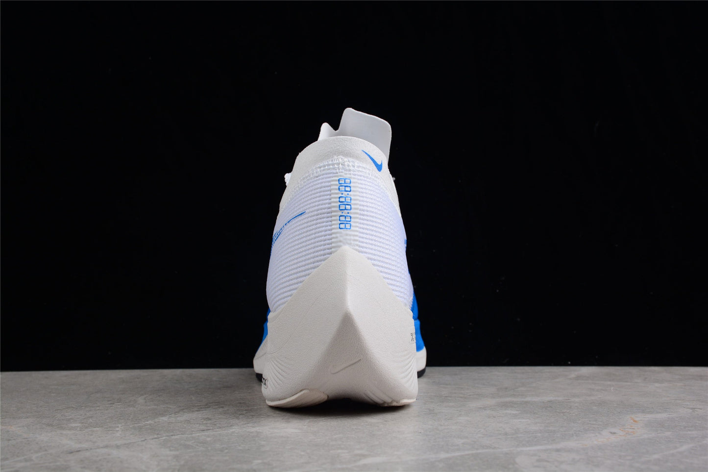 Zoom - Vaporfly Ne - T% 2 And Blue - White Unisex Streetwear Limited Edition - ### Nike ZoomX Vaporfly NEXT% 2 The Nike ZoomX Vaporfly NEXT% 2 is crafted for