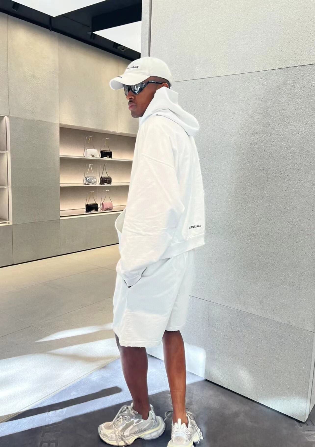 Sudadera blanca Balenciaga Be Yourself