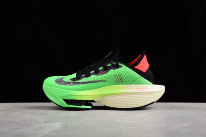 Zoom Alphafly Ne - T% 2 Green And - Black Unisex Streetwear Limited Edition - Introducing the Nike Zoom Alphafly NEXT% in a vibrant green and black colorway, designed for