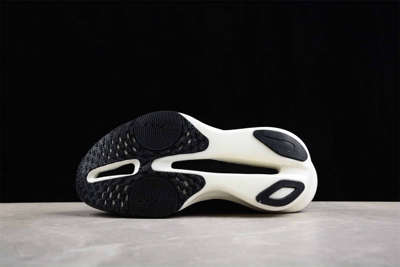 Zoom Alphafly Ne - T% 3 And White - Black Unisex Streetwear Limited Edition - Introducing the Nike Zoom Alphafly NEXT% 3, the ultimate innovation in long-distance running footwear. This