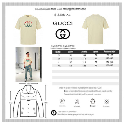 Camiseta color crema con logo GG entrelazado de Gucci.