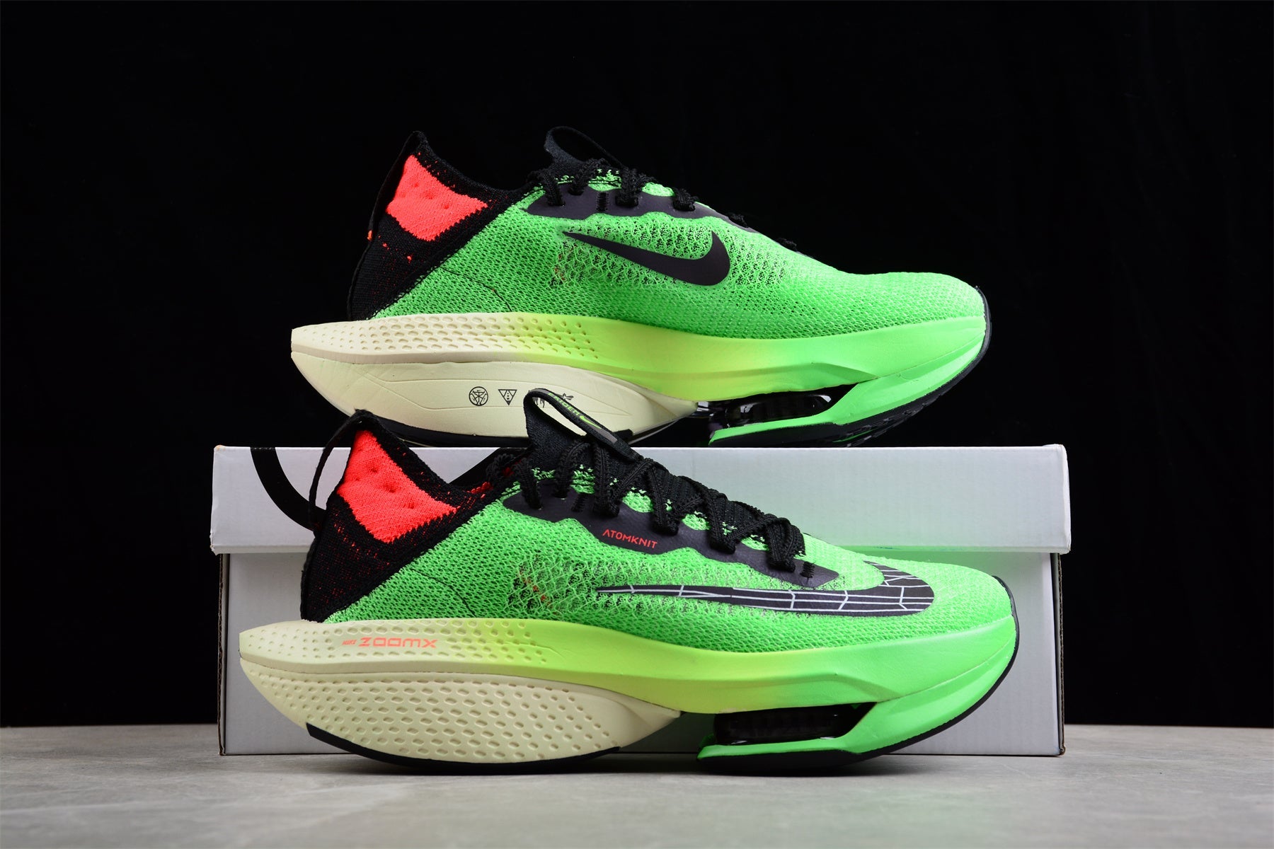 Zoom Alphafly Ne - T% 2 Green And - Black Unisex Streetwear Limited Edition - Introducing the Nike Zoom Alphafly NEXT% in a vibrant green and black colorway, designed for