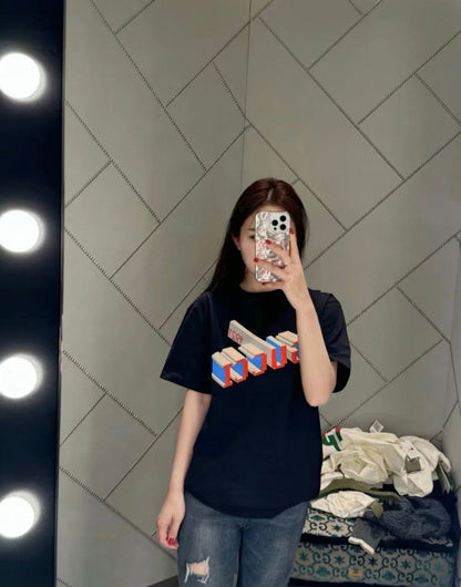 Camiseta gráfica Gucci 1921