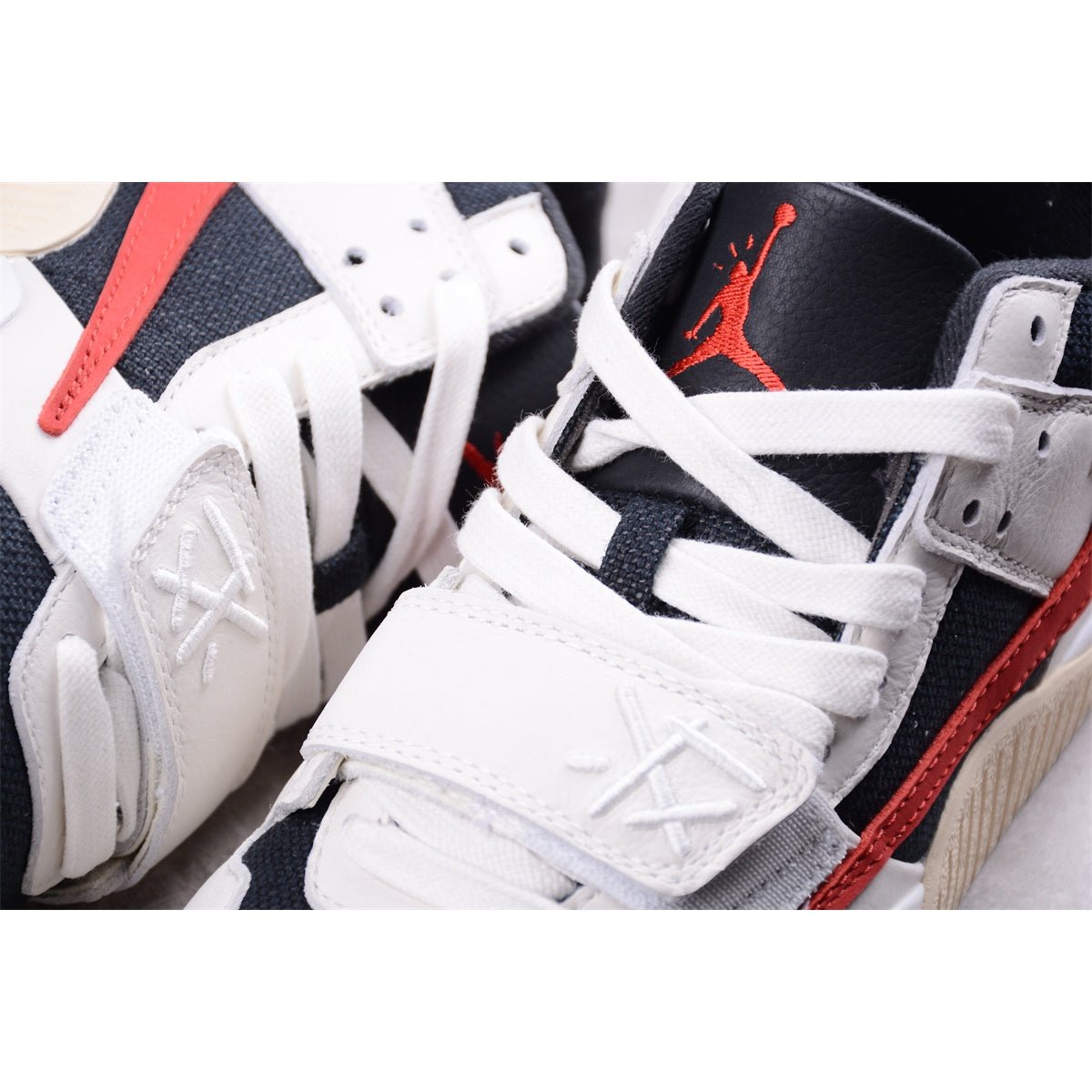 JORDAN Jumpman Jack Tr - University - Red Unisex Streetwear Limited Edition - Step into the spotlight with the Jordan Jumpman Jack TR x University Red, a dynamic