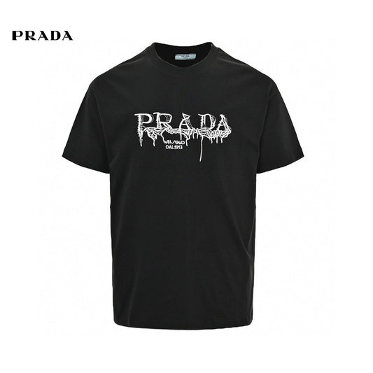 Prada Graphic Logo T-shirt (black) Unisex Streetwear Limited Edition - This black Prada T-shirt features a striking graphic logo print on the front, capturing the