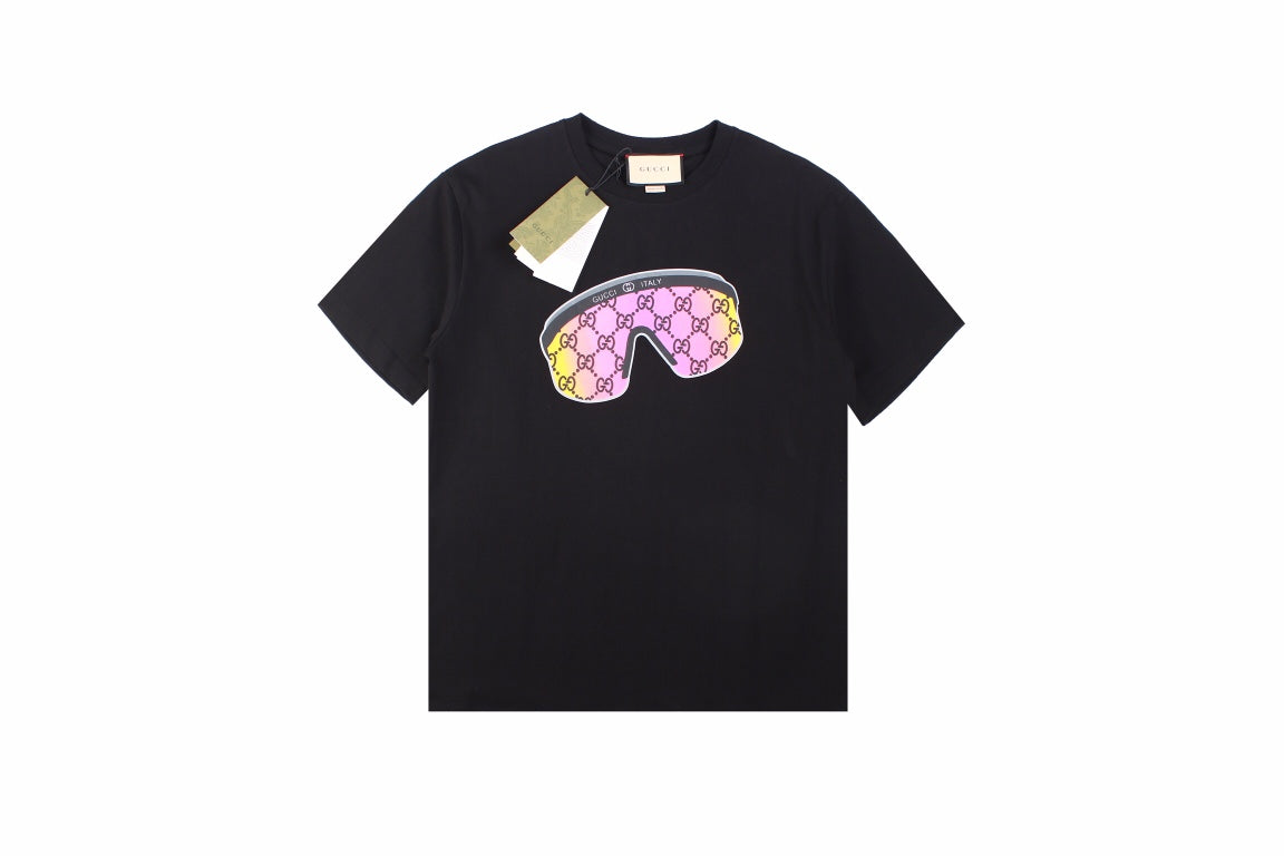 Gucci Sunglasses Graphic T-shirt - - Black Unisex Streetwear Limited Edition - This black Gucci t-shirt showcases a striking graphic of oversized sunglasses emblazoned across the chest.