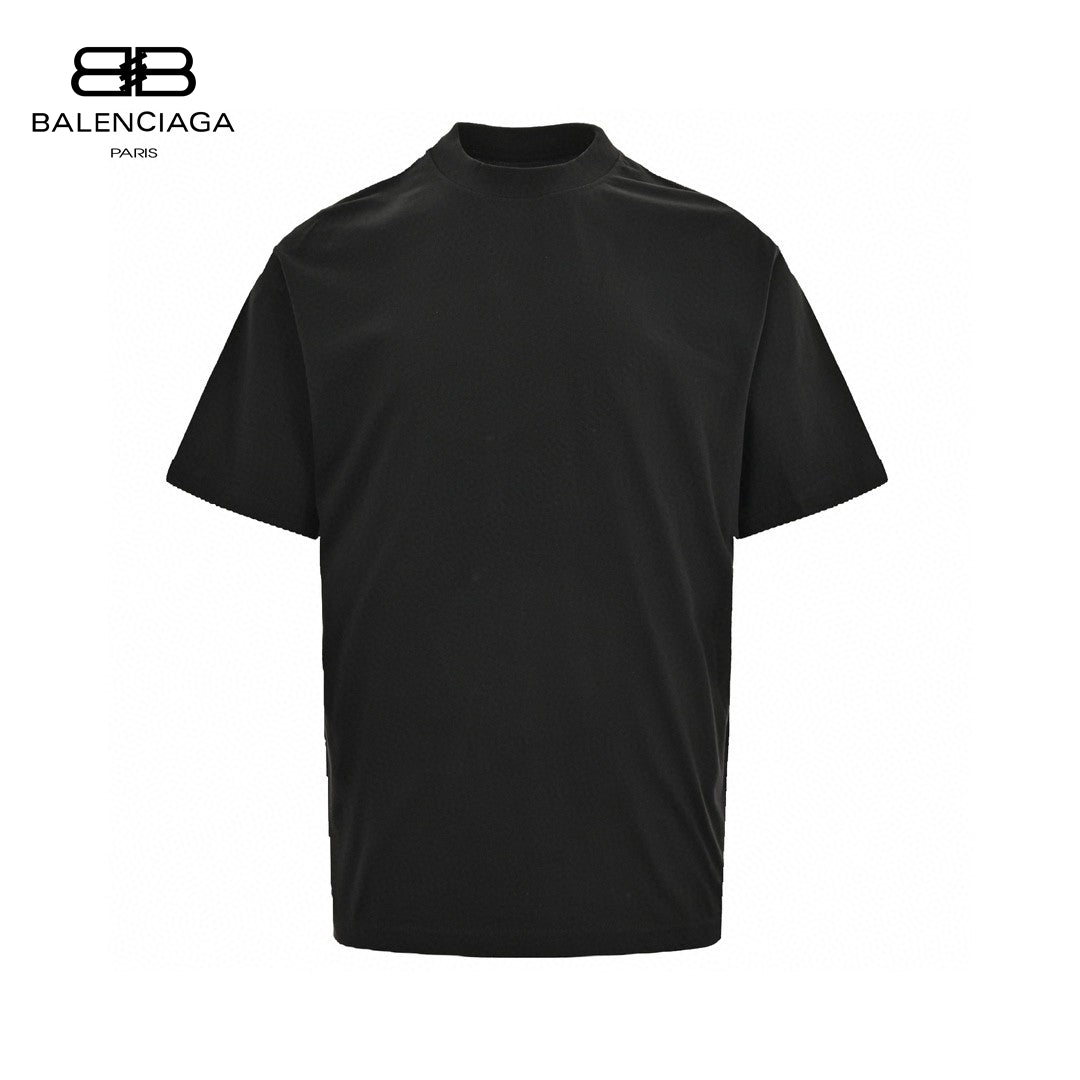 Balenciaga Plain T-shirt - Black Unisex Streetwear Limited Edition - This Balenciaga Plain Black T-Shirt features a sleek and minimalist design, ideal for a modern