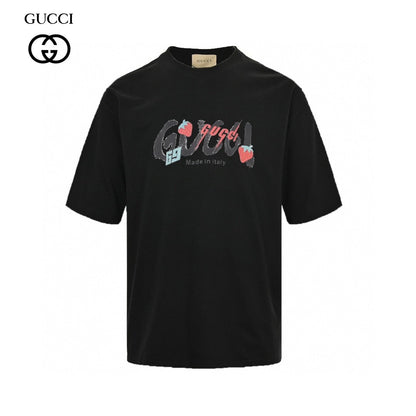 Gucci Strawberry Logo T-shirt (black) Unisex Streetwear Limited Edition - The Gucci Strawberry Logo T-Shirt in black offers a stylish and playful addition to any