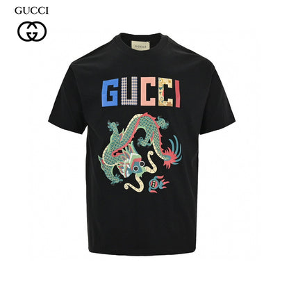 Gucci Dragon Graphic T-shirt (black) Unisex Streetwear Limited Edition - This black Gucci T-shirt features a striking dragon graphic, making it a standout piece in