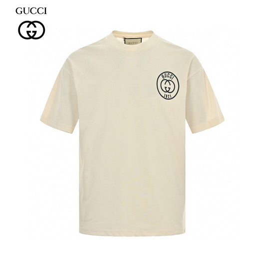 Gucci 1921 Logo Graphic T-shirt (beige) Unisex Streetwear Limited Edition - The Gucci 1921 Logo Graphic T-Shirt in beige celebrates the rich heritage of the iconic