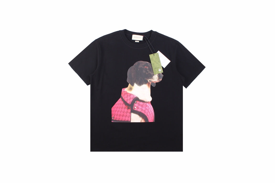 Gucci Dog Print T-shirt In - Black Unisex Streetwear Limited Edition - Featuring an arresting graphic of a dog donned in a pink Gucci harness, this black