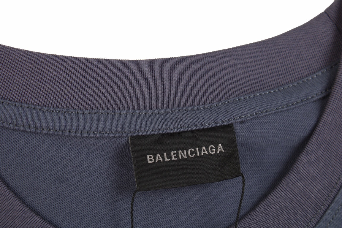 CAMISETA MINIMALISTA AZUL DE BALENCIAGA