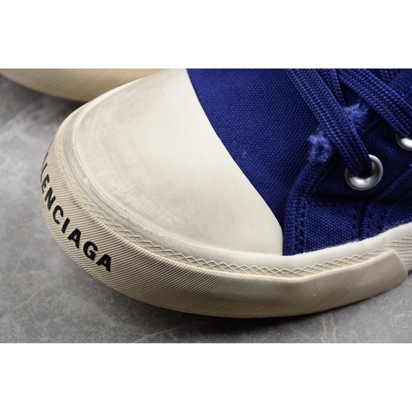 BALENCIAGA Paris Mid Vulc Destr - Sneakers - Blue Unisex Streetwear Limited Edition - Introducing the BALENCIAGA Paris Mid Vulc Destr x Blue, a bold and edgy addition to