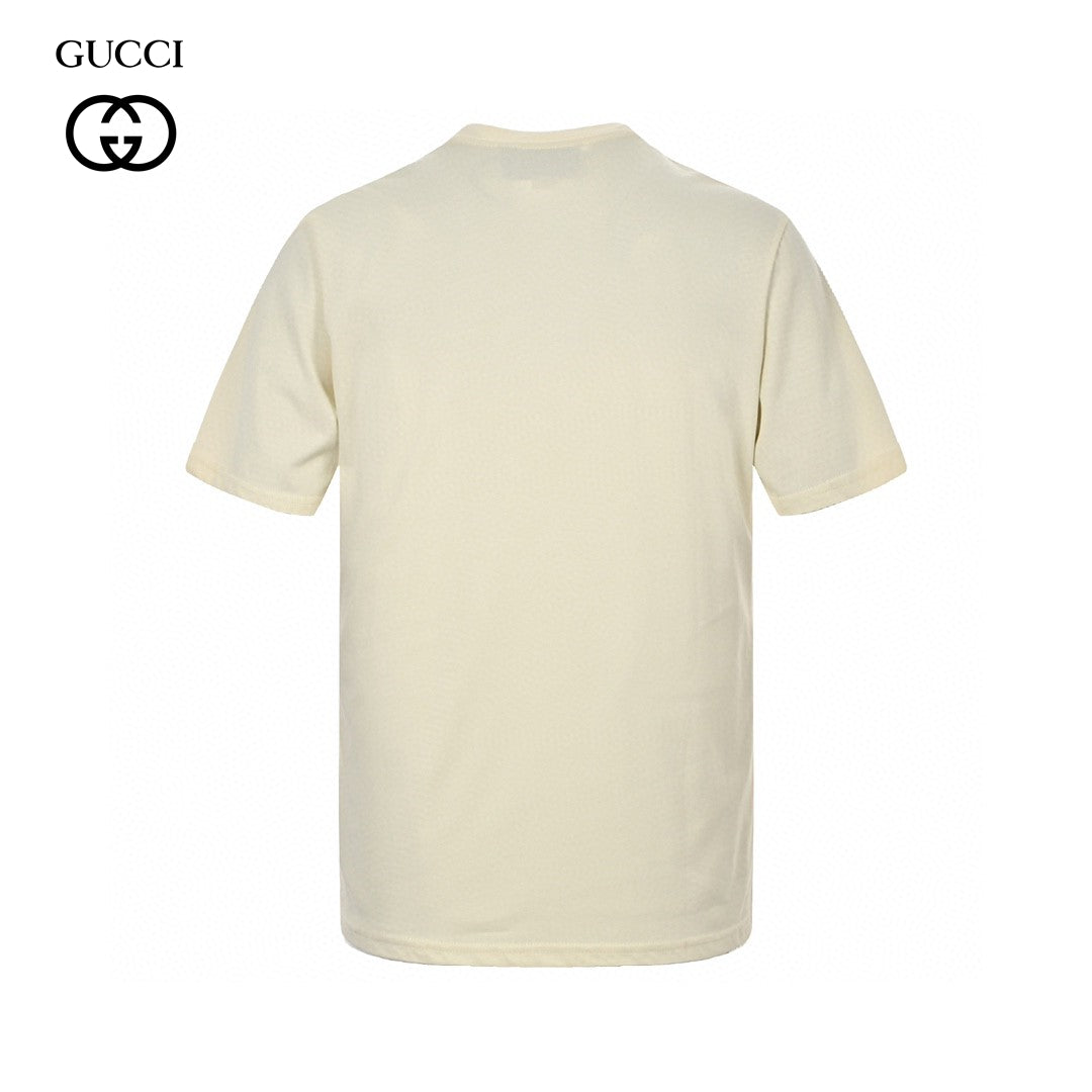 Gucci Graphic T-shirt (cream) Unisex Streetwear Limited Edition - <span>This cream Gucci t-shirt showcases a bold and colorful graphic design. The vibrant artwork features