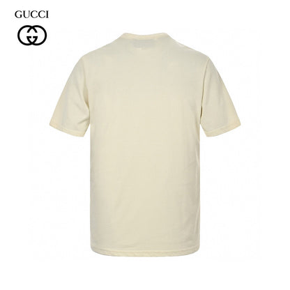 Gucci Graphic T-shirt (cream) Unisex Streetwear Limited Edition - <span>This cream Gucci t-shirt showcases a bold and colorful graphic design. The vibrant artwork features