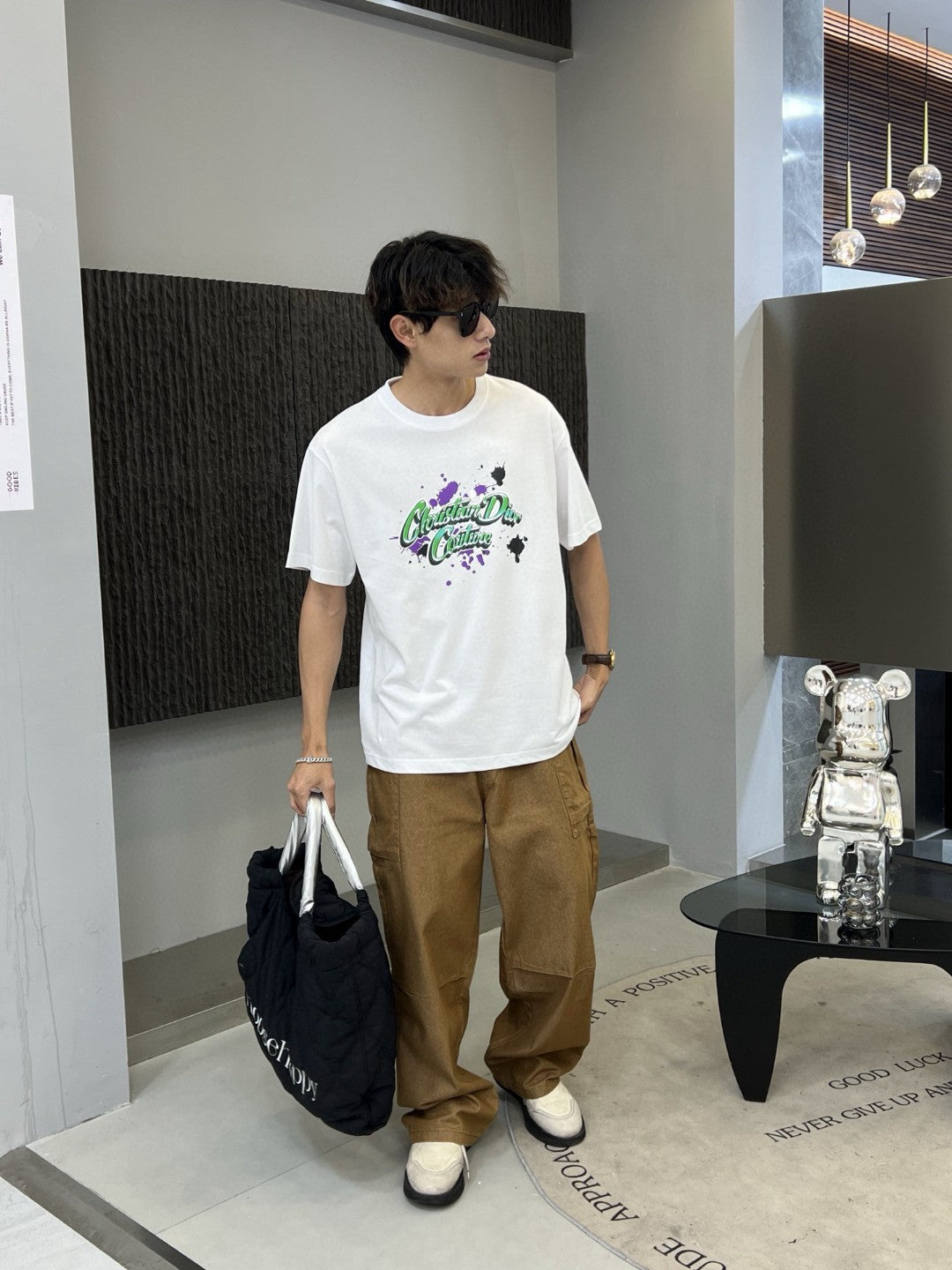 Dior Christian Dior Couture T-shirt - Green Unisex Streetwear Limited Edition - <span>This Dior t-shirt features a vibrant design with 'Christian Dior Couture' printed across the front