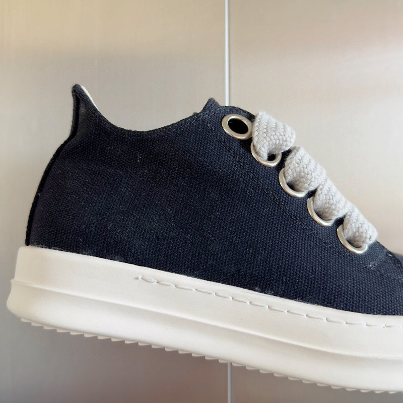 Rick Owens Canvas Low-top Sneakers - Black Unisex Streetwear Limited Edition - **Rick Owens Black Canvas Low-Top Sneakers: Modern Minimalism with Superior Craftsmanship** Introducing the Rick Owens