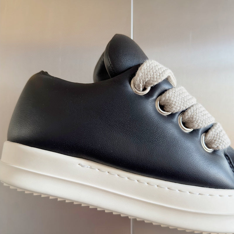 Rick Owens And White Low-top Sneakers - Black Unisex Streetwear Limited Edition - **Rick Owens Black and White Low-Top Sneakers: Modern Elegance and Superior Craftsmanship** Introducing the Rick