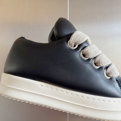 Rick Owens And White Low-top Sneakers - Black Unisex Streetwear Limited Edition - **Rick Owens Black and White Low-Top Sneakers: Modern Elegance and Superior Craftsmanship** Introducing the Rick