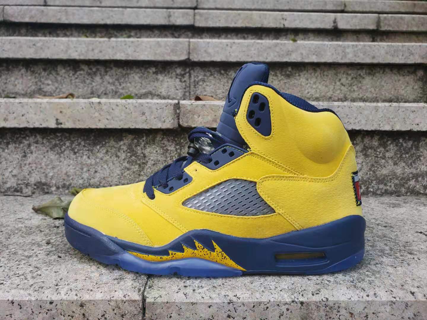 Jordan 5 Retro 'michigan' - Red Unisex Streetwear Limited Edition - **Product Description: Air Jordan 5 Retro 'Michigan'** The Air Jordan 5 Retro 'Michigan' is a