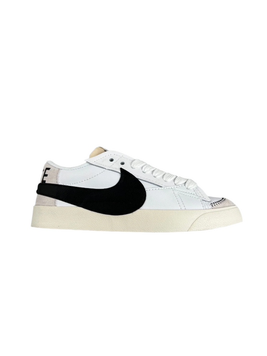 Nike Blazer Low'1977 - Black Unisex Streetwear Limited Edition - The Nike Blazer Low '1977' in black and white is a classic and timeless sneaker