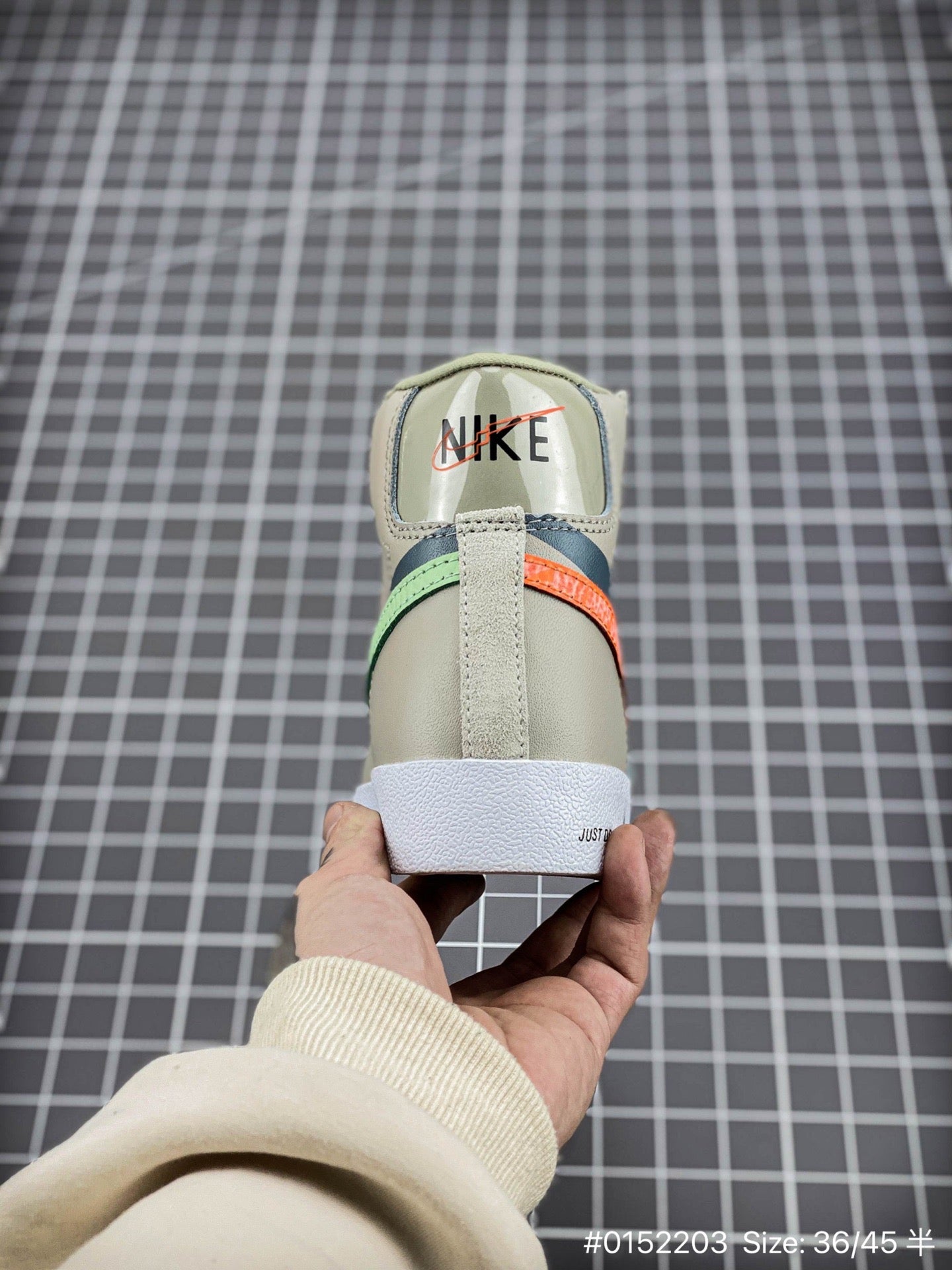 Nike Blazer1977 'hu - White Unisex Streetwear Limited Edition - The Nike Blazer 1977 'H ' Reflective Crackle Print in Beige Grey is a stylish nod