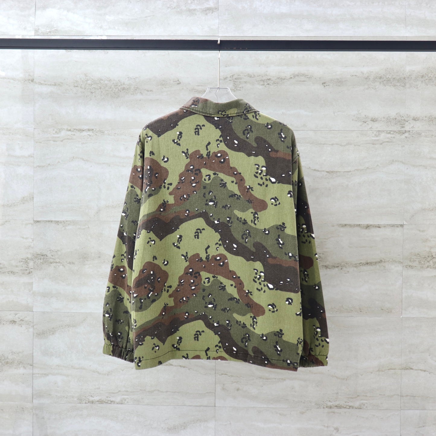 GALLERY Dept Hoodie - Red Unisex Streetwear Limited Edition - **Gallery Dept. Camouflage Jacket: Detailed Product Description** The Gallery Dept. Camouflage Jacket is a perfect