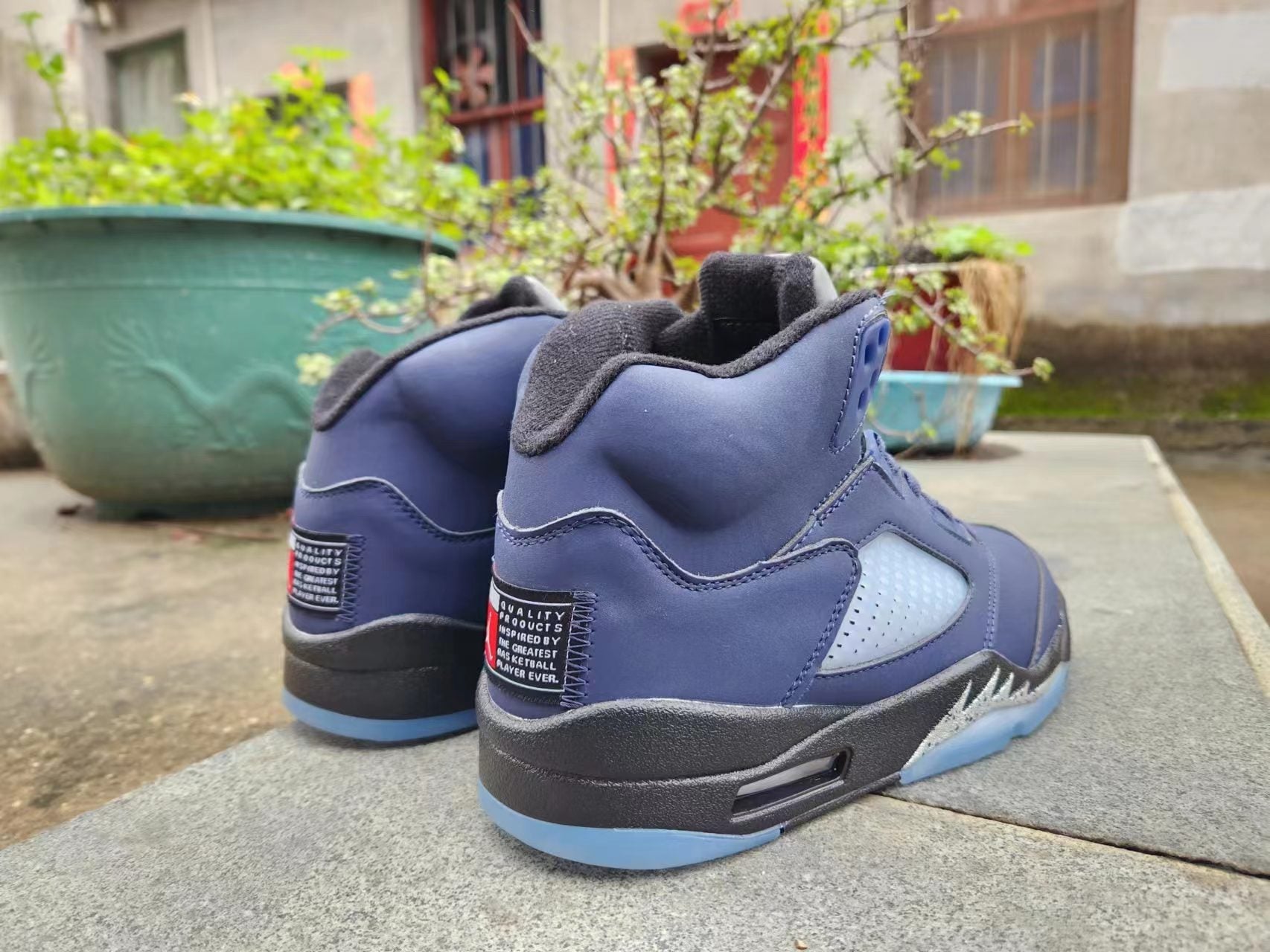 Jordan 5 Blue And - Black Unisex Streetwear Limited Edition - Elevate your sneaker collection with the Air Jordan 5 in a sleek navy blue and