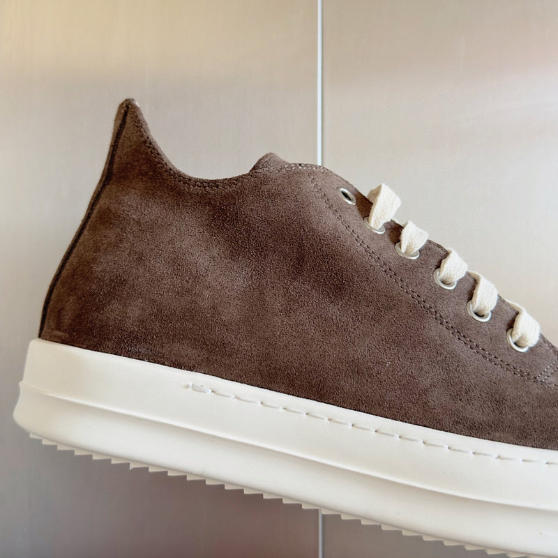 Rick Owens Taupe Low-top Sneakers - Black Unisex Streetwear Limited Edition - **Rick Owens taupe Low-Top Sneakers: Avant-Garde Elegance and Comfort** Step into the future of fashion