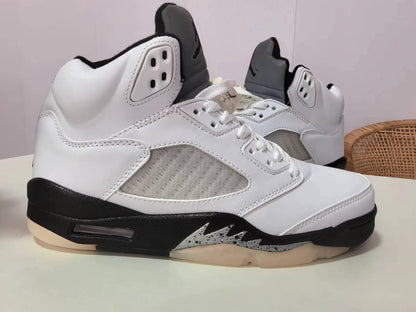 JORDAN 5 Retro White - - Black Unisex Streetwear Limited Edition