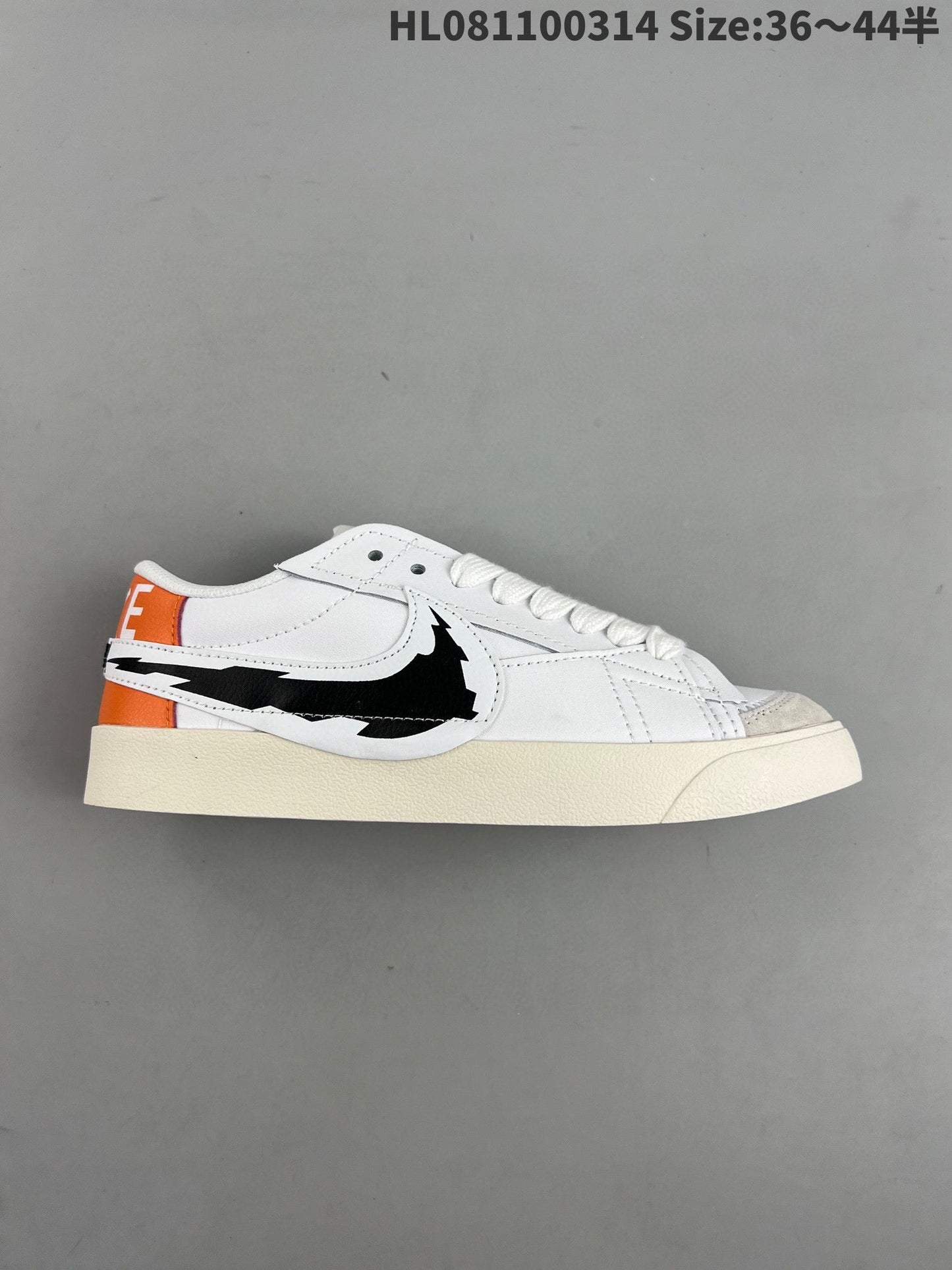 Nike Blazer Low'1977 - Black Unisex Streetwear Limited Edition - The Nike Blazer Low '1977 VNTG' in classic white and black embodies timeless design with