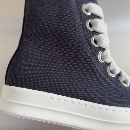 Rick Owens High-top Sneakers - Black Unisex Streetwear Limited Edition - **Rick Owens Burgundy Low-Top Sneakers: A Fusion of Bold Design and Superior Craftsmanship** Introducing the