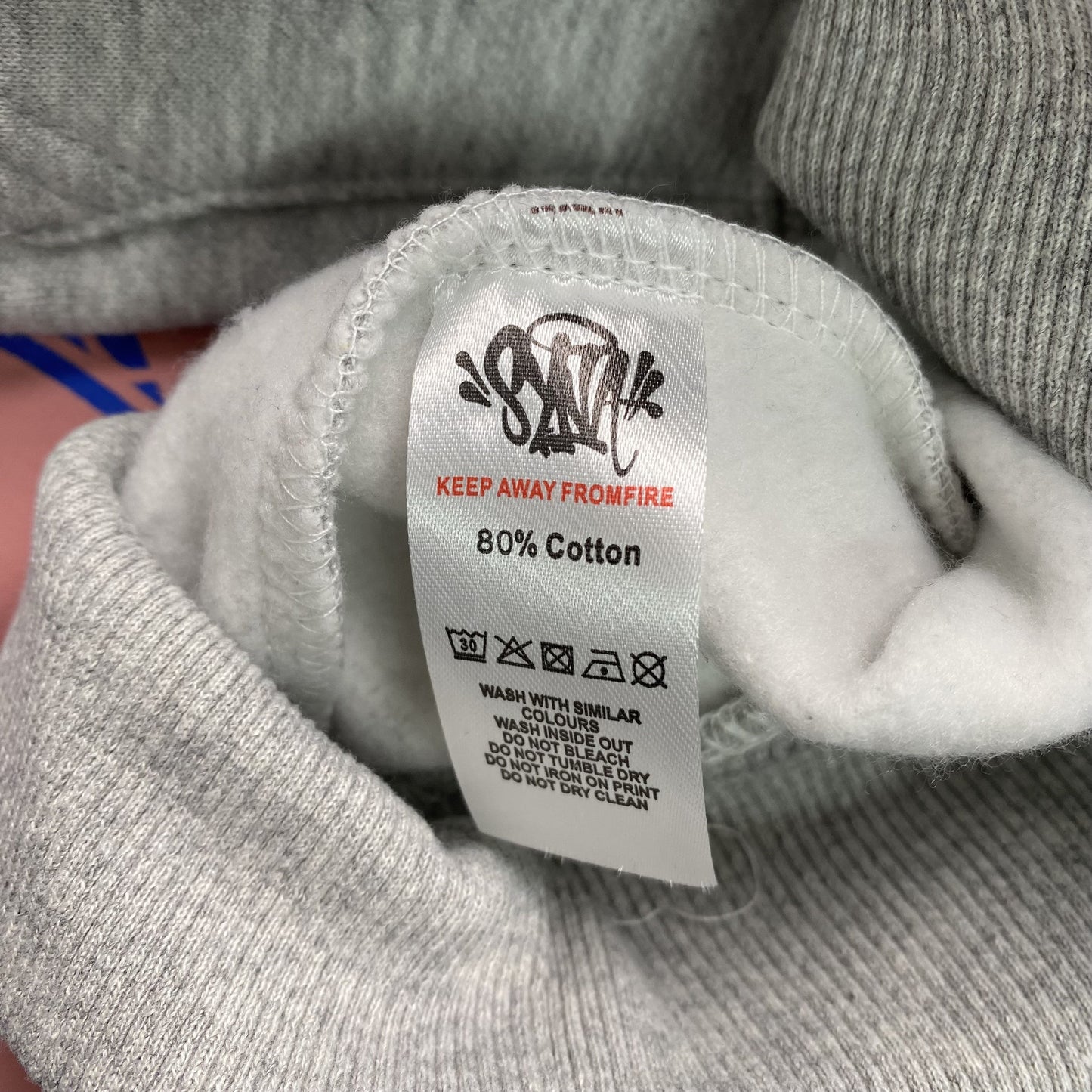 SYNA WORLD COLLEGE HOODIE GRIS