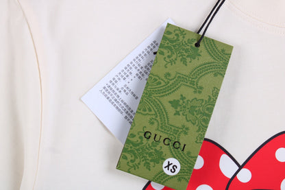 Camiseta Gucci con estampado de setas