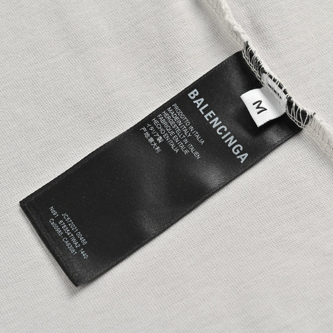 Camiseta Balenciaga - Estampado Doble B