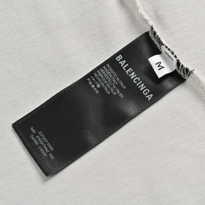 Camiseta Balenciaga - Estampado Doble B