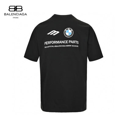 Balenciaga T-shirt - Black Unisex Streetwear Limited Edition - This Balenciaga t-shirt features a sleek black design. The front is adorned with a small,