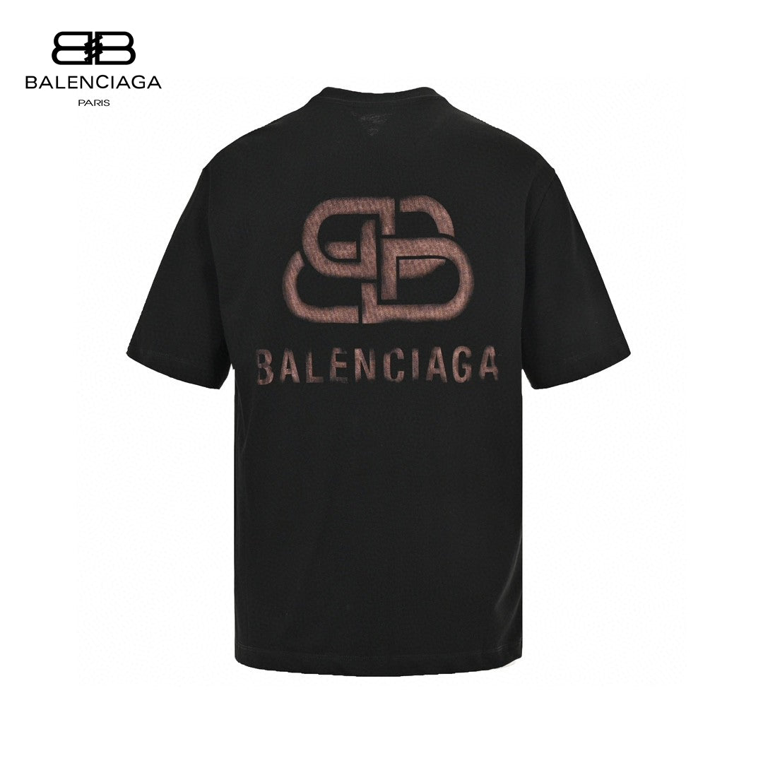 Balenciaga Logo T-shirt Unisex Streetwear Limited Edition - This Balenciaga t-shirt showcases a plush logo design on the chest. Crafted from high-quality cotton,