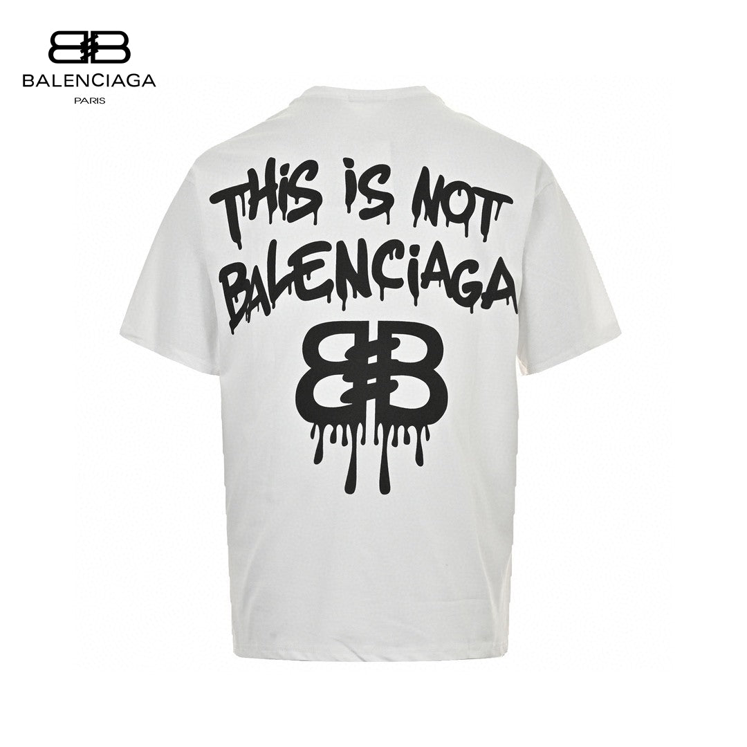 Balenciaga Paris T-shirt (white) Unisex Streetwear Limited Edition - This white Balenciaga Paris T-shirt offers a minimalist yet stylish design perfect for casual wear.