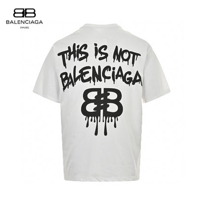 Balenciaga Paris T-shirt (white) Unisex Streetwear Limited Edition - This white Balenciaga Paris T-shirt offers a minimalist yet stylish design perfect for casual wear.