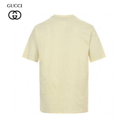 Gucci Interlocking Gg T-shirt - Cream Unisex Streetwear Limited Edition - This Gucci t-shirt features a minimalist design with the interlocking GG logo in green and