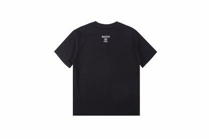 Gucci Sunglasses Graphic T-shirt - - Black Unisex Streetwear Limited Edition - This black Gucci t-shirt showcases a striking graphic of oversized sunglasses emblazoned across the chest.