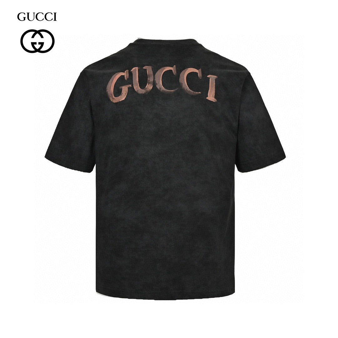 Camiseta Gucci con logo desgastado (negra)